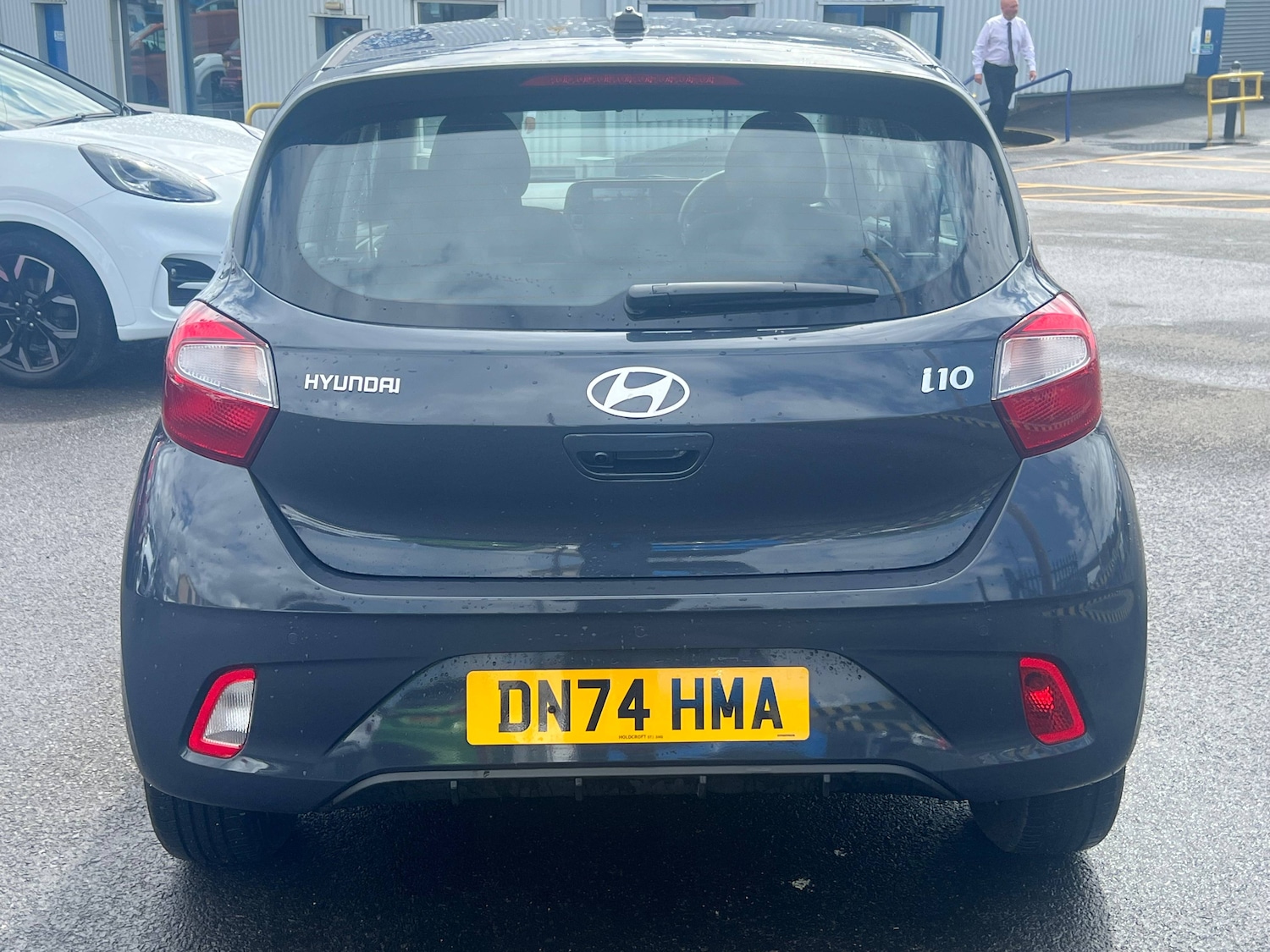 Used Hyundai i10 2024 for sale - 76492350: Photo 5