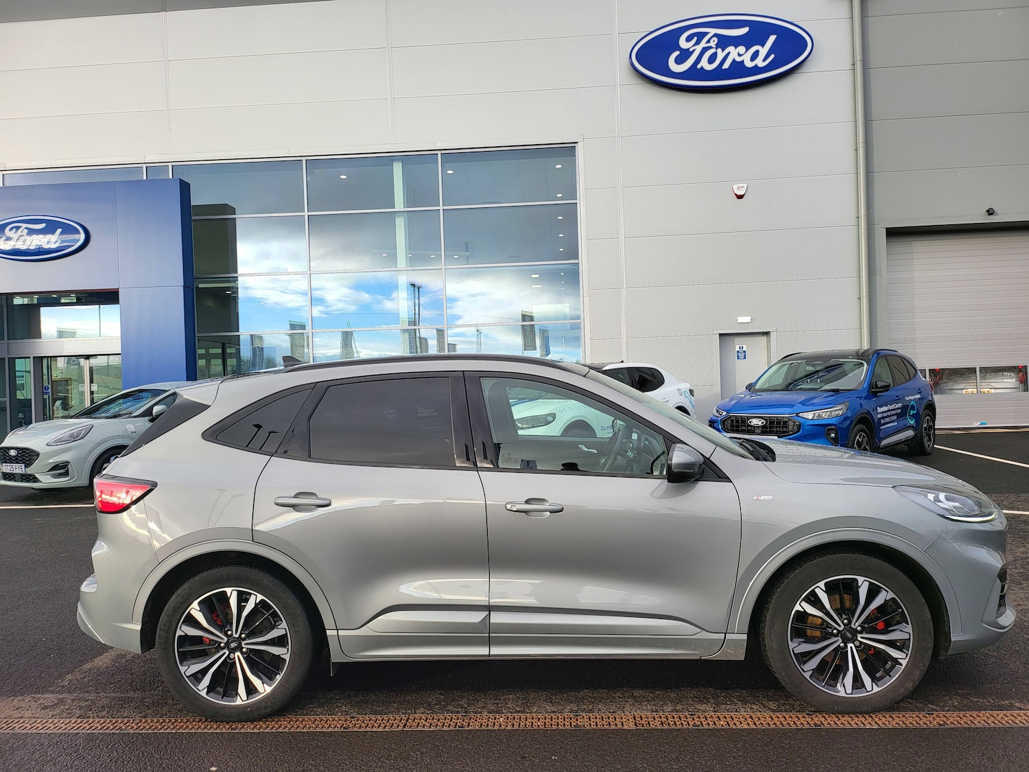 Used Ford Kuga 2022 for sale - 76555385: Photo 2