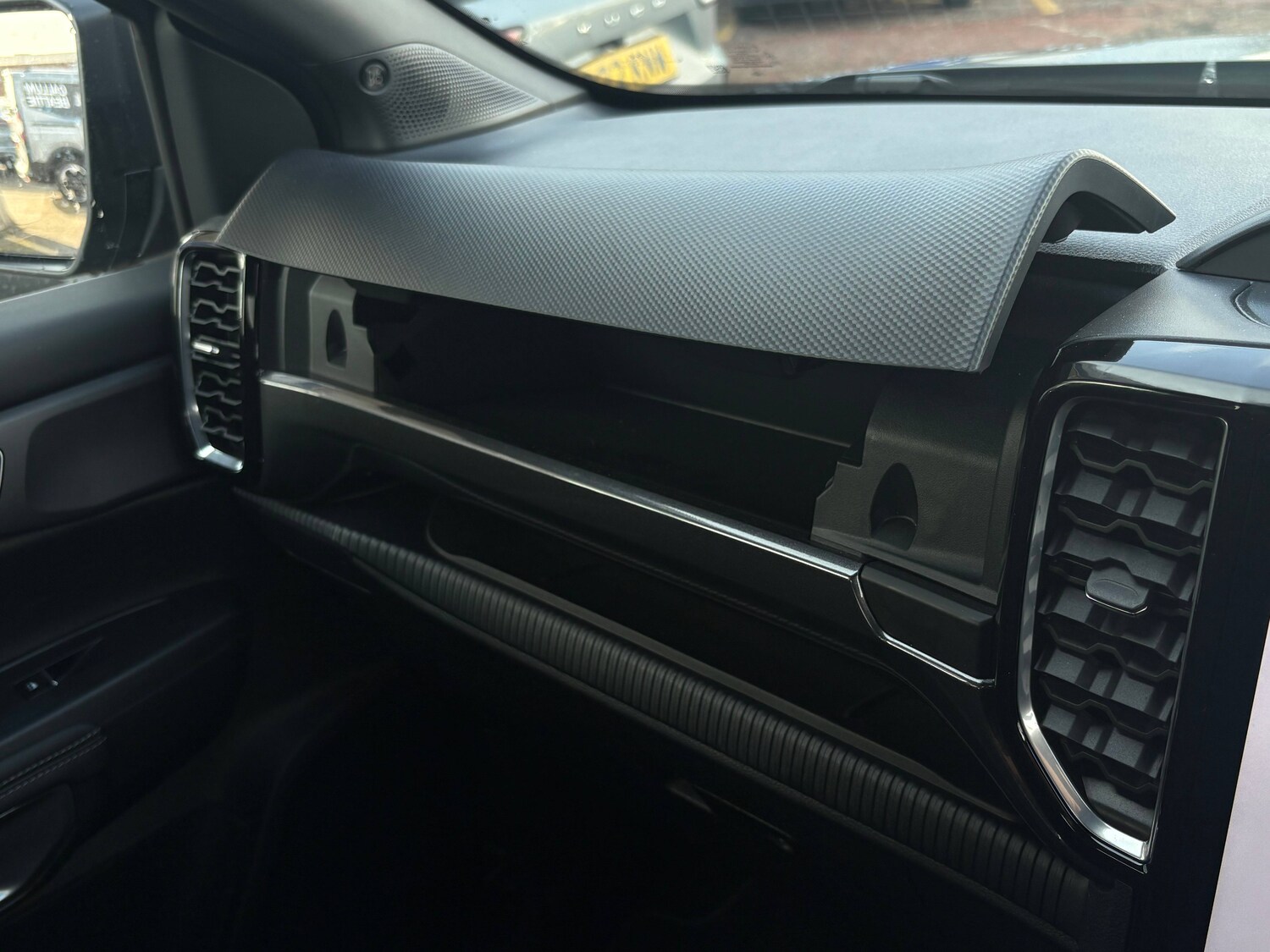 Used Volkswagen Touareg 2025 for sale - 77904274: Photo 44