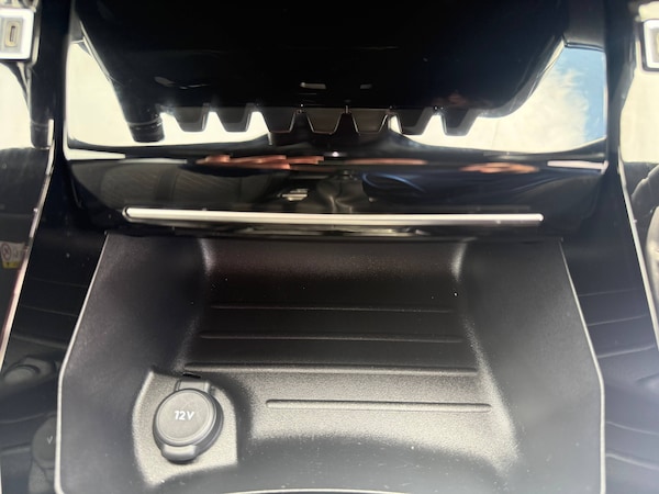 Used Peugeot 2008 2023 for sale - 75542232: Photo 15