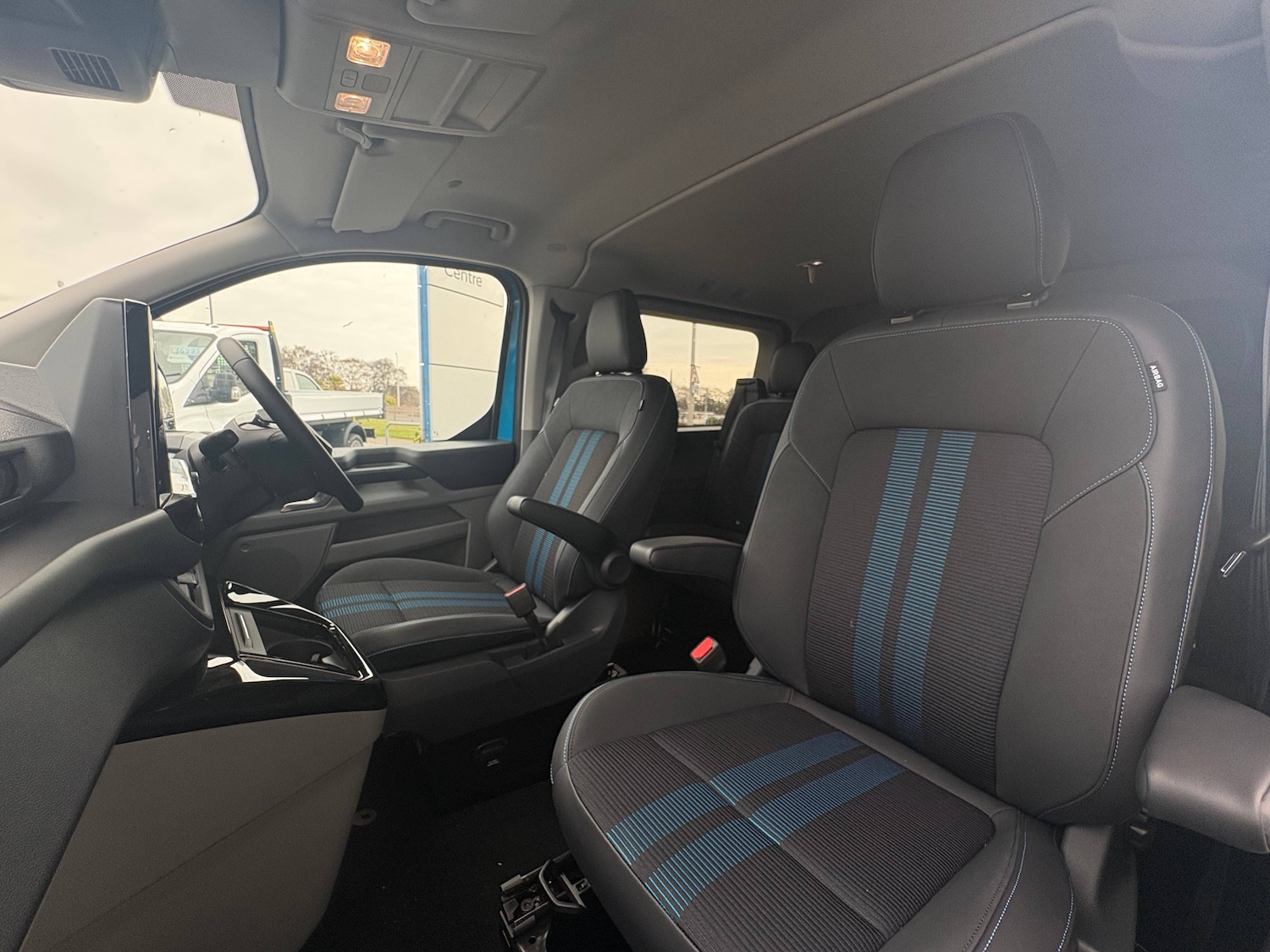 Used Ford Transit Custom 2025 for sale - 78176150: Photo 4