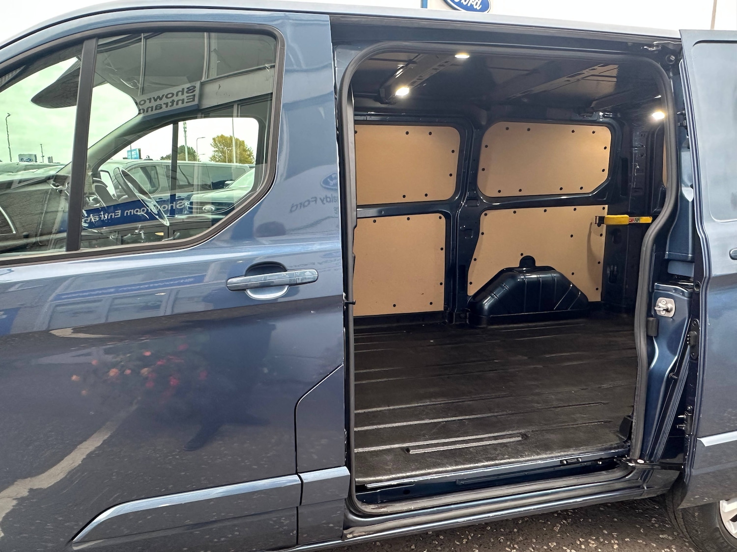 Used Ford Transit Custom 2022 for sale - 76613614: Photo 13