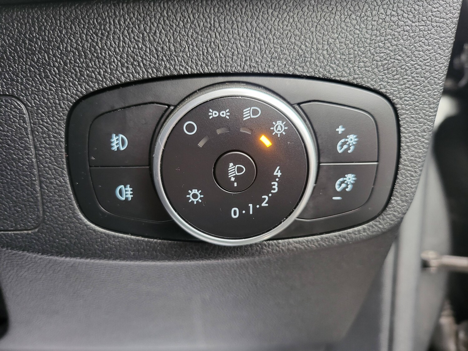 Used Ford Focus 2021 for sale - 77701135: Photo 29