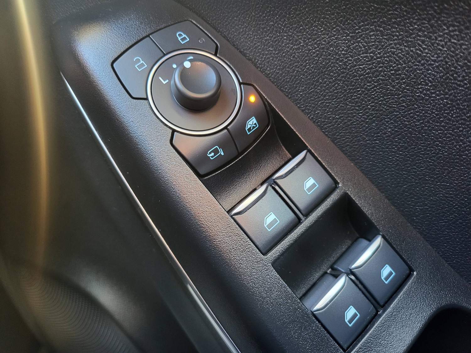 Used Ford Puma 2023 for sale - 76627443: Photo 30