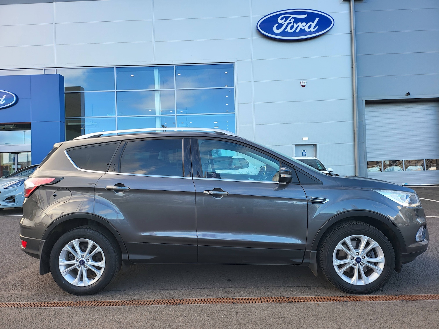 Used Ford Kuga 2018 for sale - 76344735: Photo 2