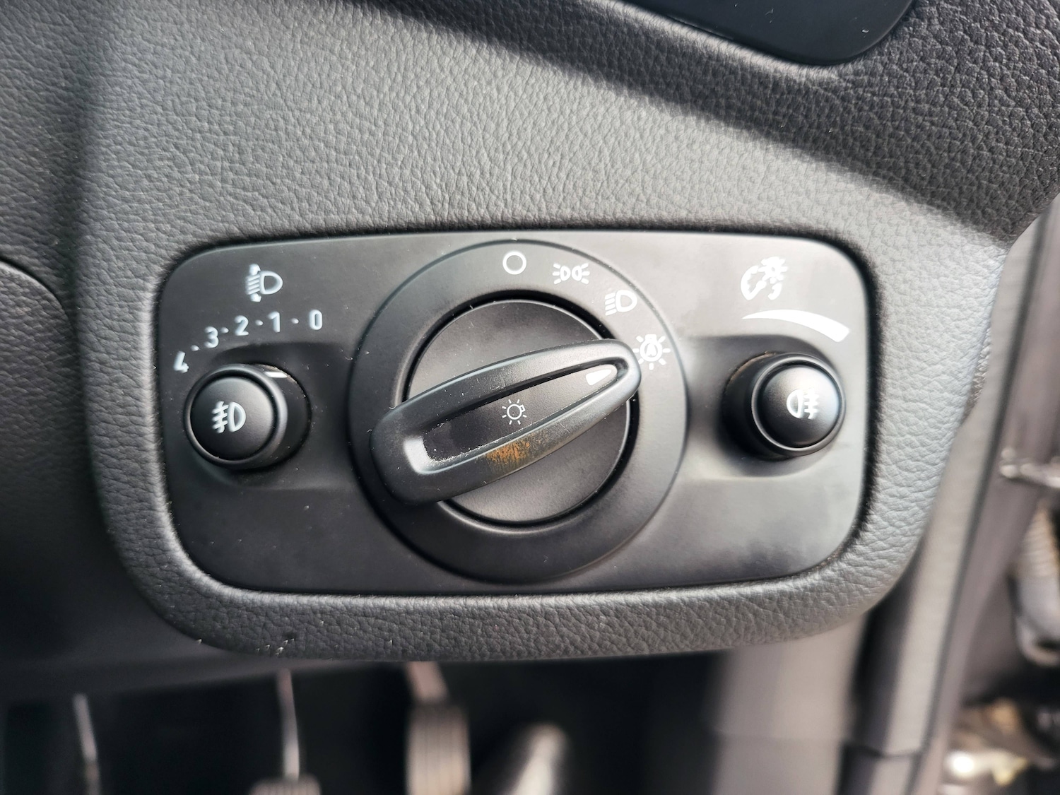 Used Ford Kuga 2018 for sale - 76344735: Photo 27