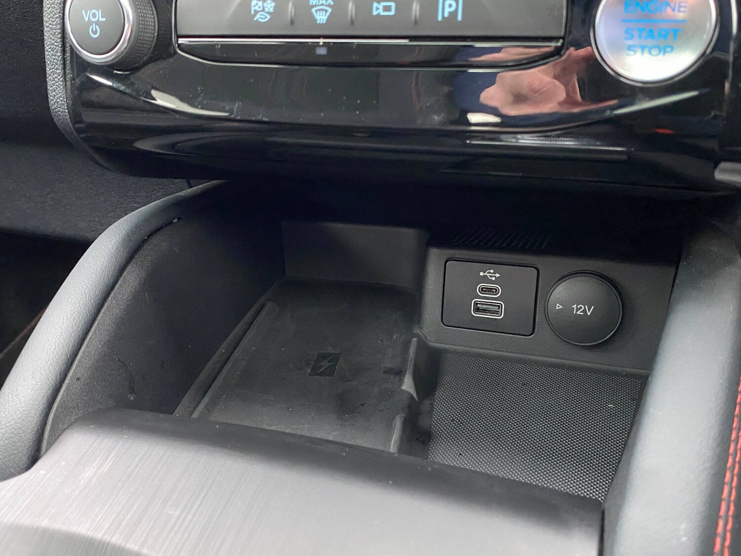 Used Ford Kuga 2024 for sale - 76613615: Photo 29