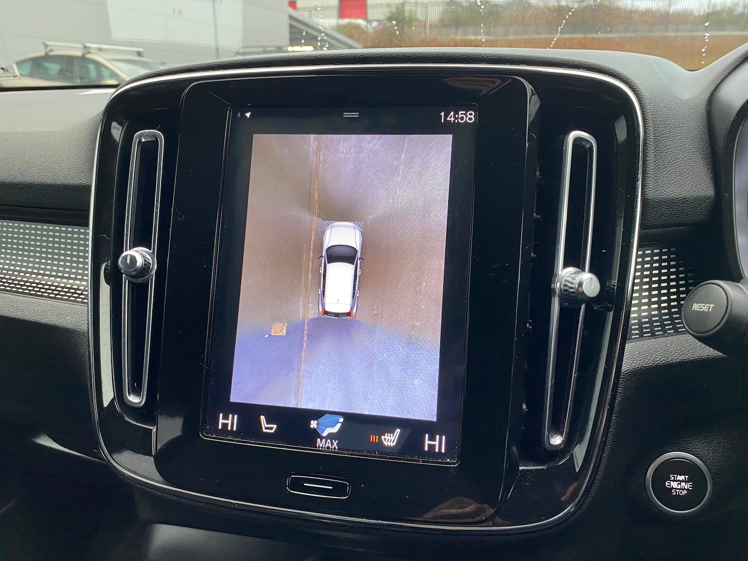 Used Volvo XC40 2020 for sale - 76616849: Photo 17