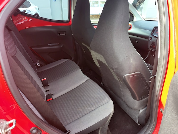 Used Toyota AYGO 2019 for sale - 76220394: Photo 23