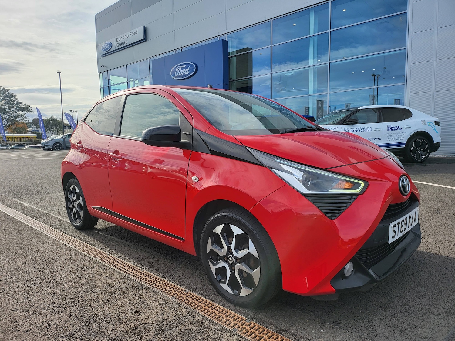 Used Toyota AYGO 2019 for sale - 76220394: Photo 4