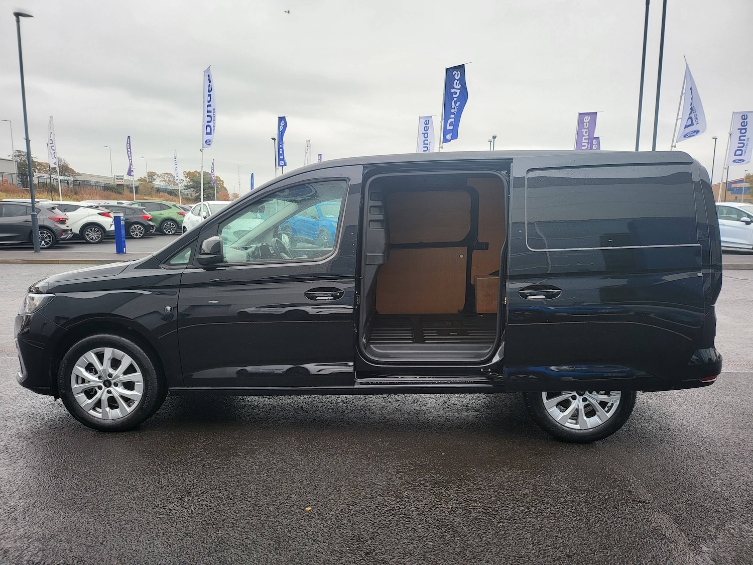 Used Ford Transit Connect 2025 for sale - 76478132: Photo 15