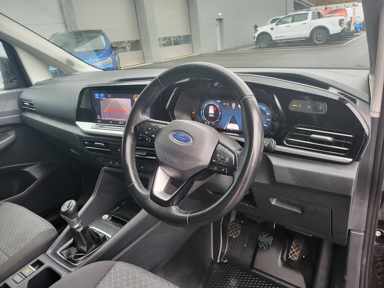 Used Ford Transit Connect 2025 for sale - 76478132: Photo 7