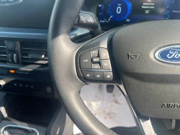 Used Ford Focus 2023 for sale - 75542646: Photo 9