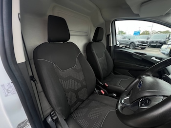 Used Ford Transit Courier 2023 for sale - 75592840: Photo