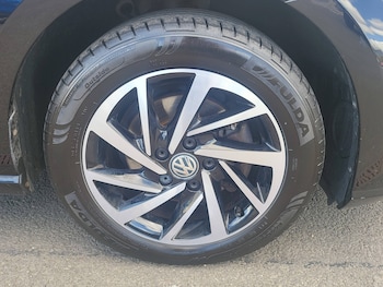 Used Volkswagen Golf 2019 for sale - 79253874: Photo
