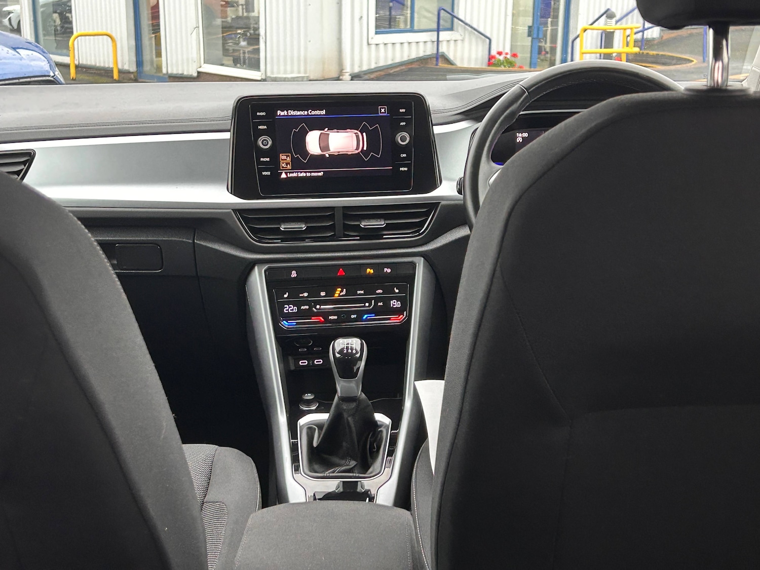 Used Volkswagen T-Roc 2023 for sale - 76589141: Photo 10