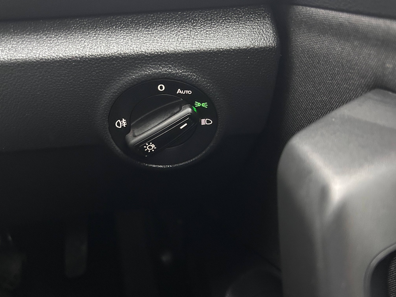 Used Volkswagen T-Roc 2023 for sale - 76589141: Photo 22