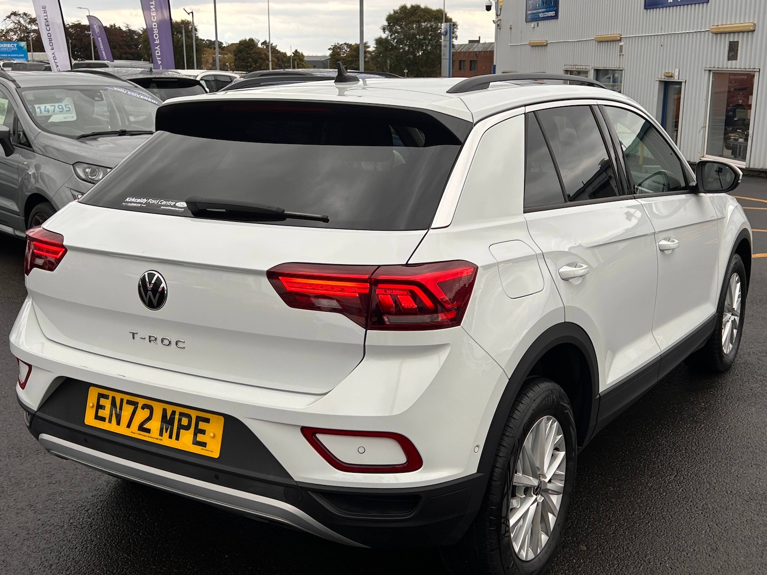 Used Volkswagen T-Roc 2023 for sale - 76589141: Photo 4