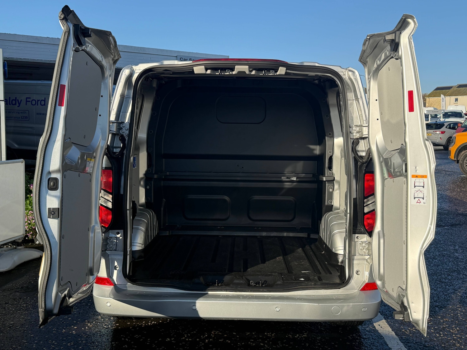 Used Ford Transit Custom 2024 for sale - 76627451: Photo 12