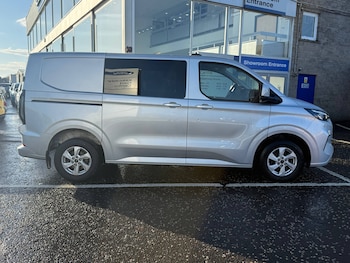 Used Ford Transit Custom 2024 for sale - 76627451: Photo