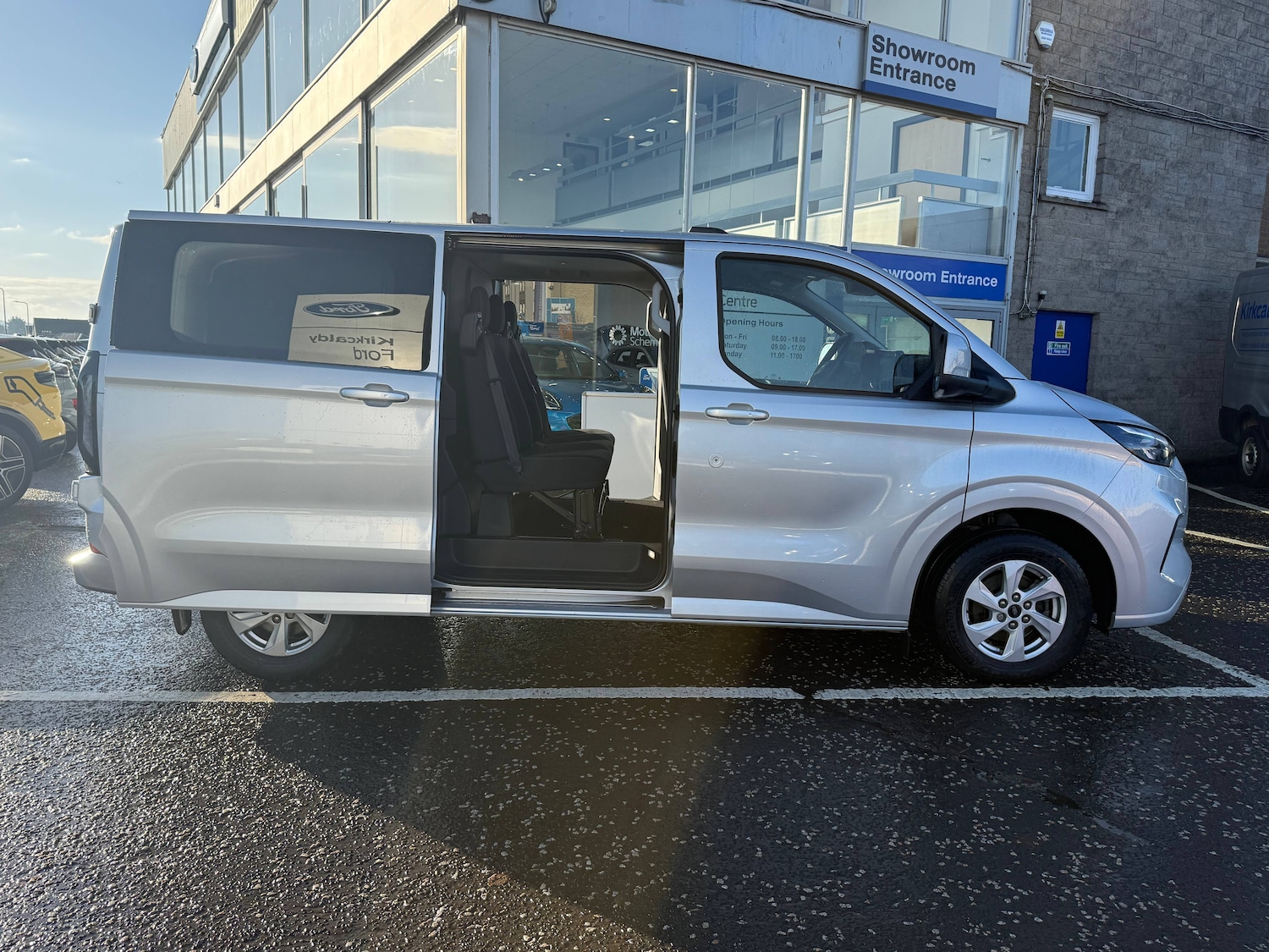 Used Ford Transit Custom 2024 for sale - 76627451: Photo 4