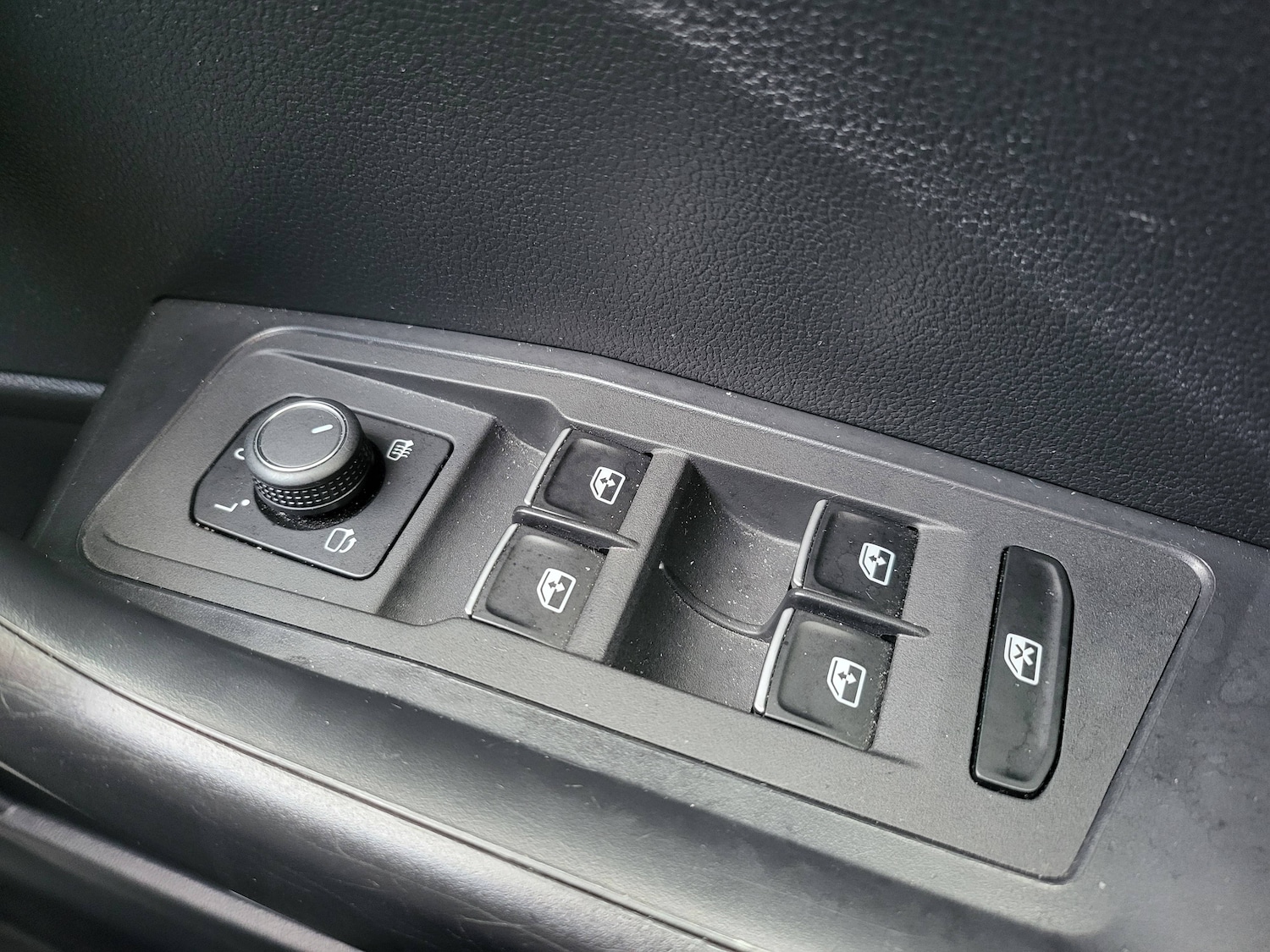 Used Volkswagen T-Roc 2018 for sale - 77421301: Photo 29