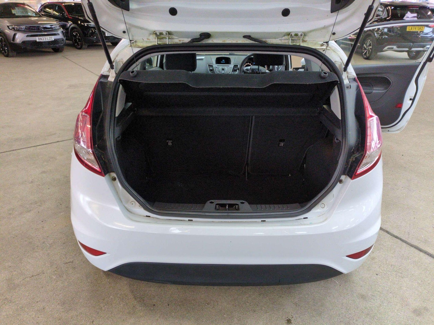 Used Ford Fiesta 2013 for sale - 78033839: Photo 21