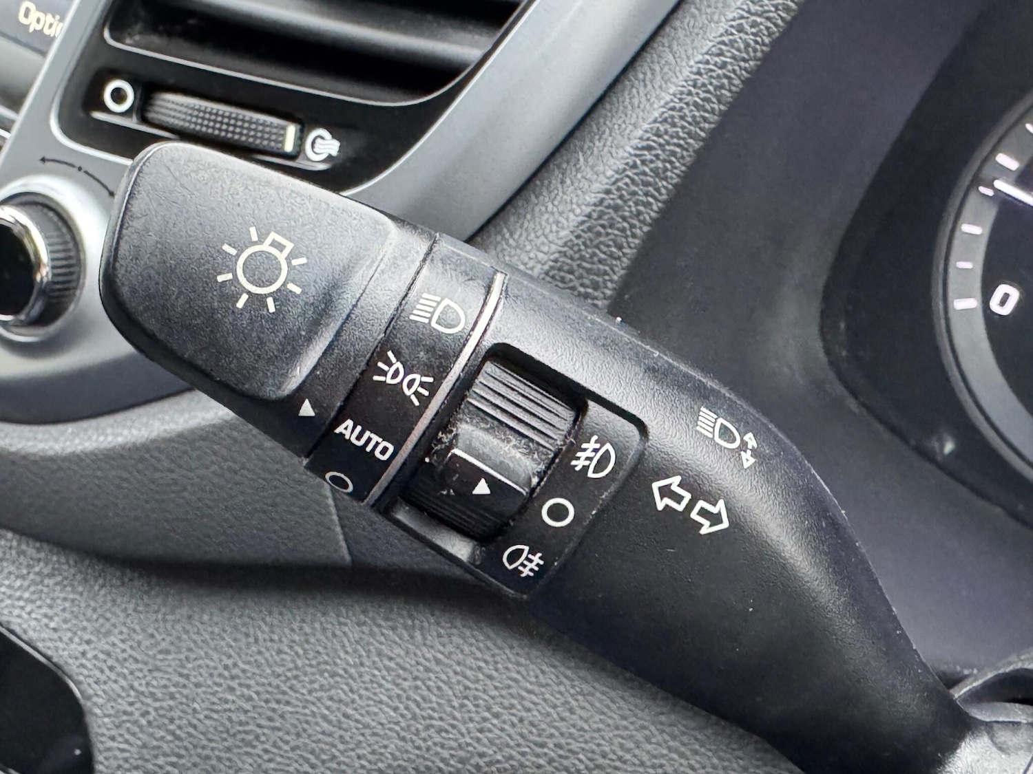 Used Hyundai TUCSON 2016 for sale - 77696492: Photo 40