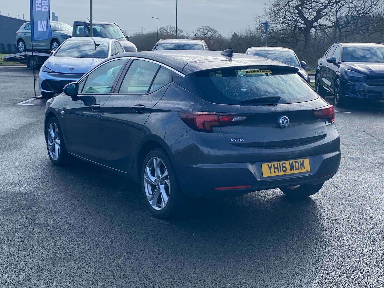 Used Vauxhall Astra for sale - 77808143: Photo 3