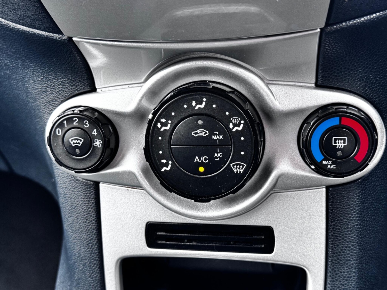 Used Ford Fiesta 2012 for sale - 76194041: Photo 27