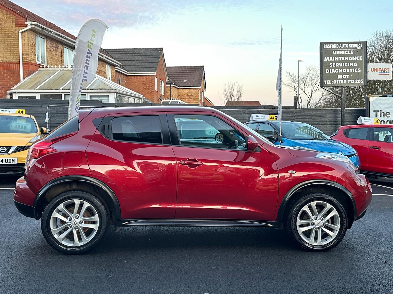 Used Nissan Juke 2011 for sale - 76990111: Photo 2