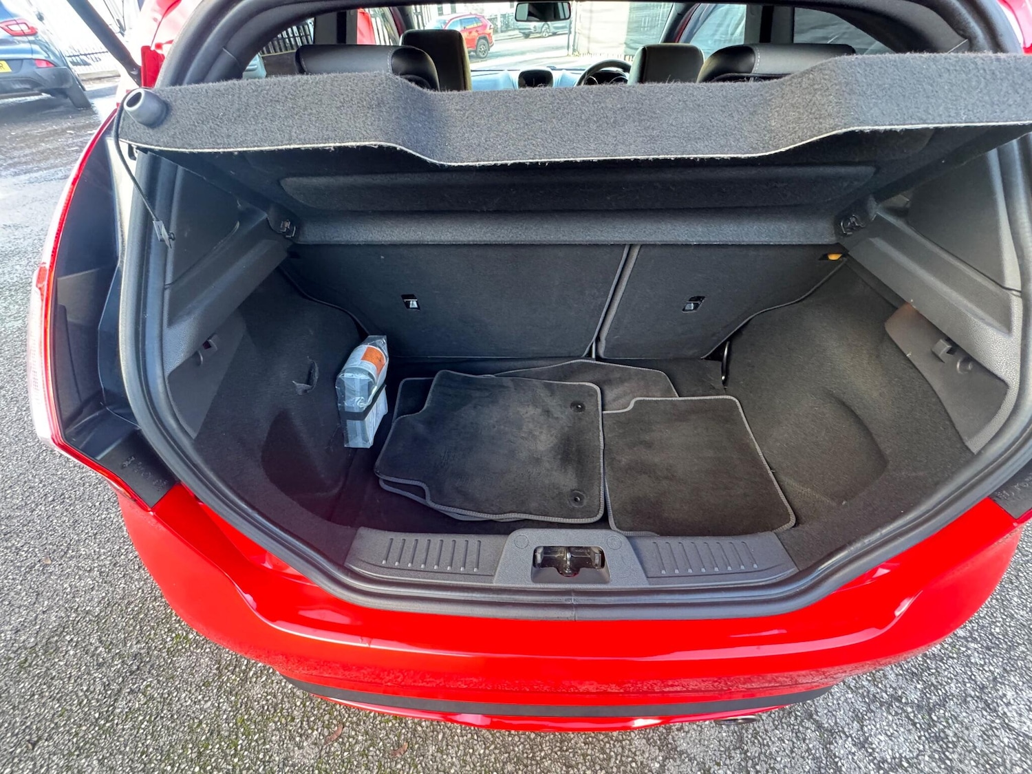 Used Ford Fiesta 2014 for sale - 76607673: Photo 16