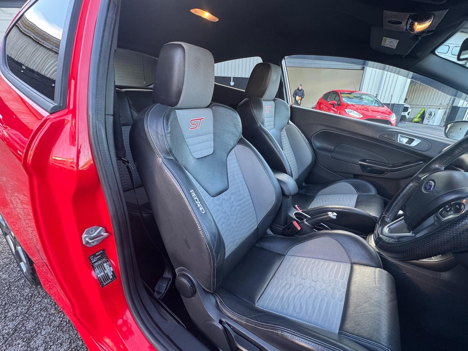 Used Ford Fiesta 2014 for sale - 76607673: Photo 27