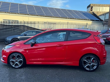 Used Ford Fiesta 2014 for sale - 76607673: Photo