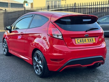 Used Ford Fiesta 2014 for sale - 76607673: Photo