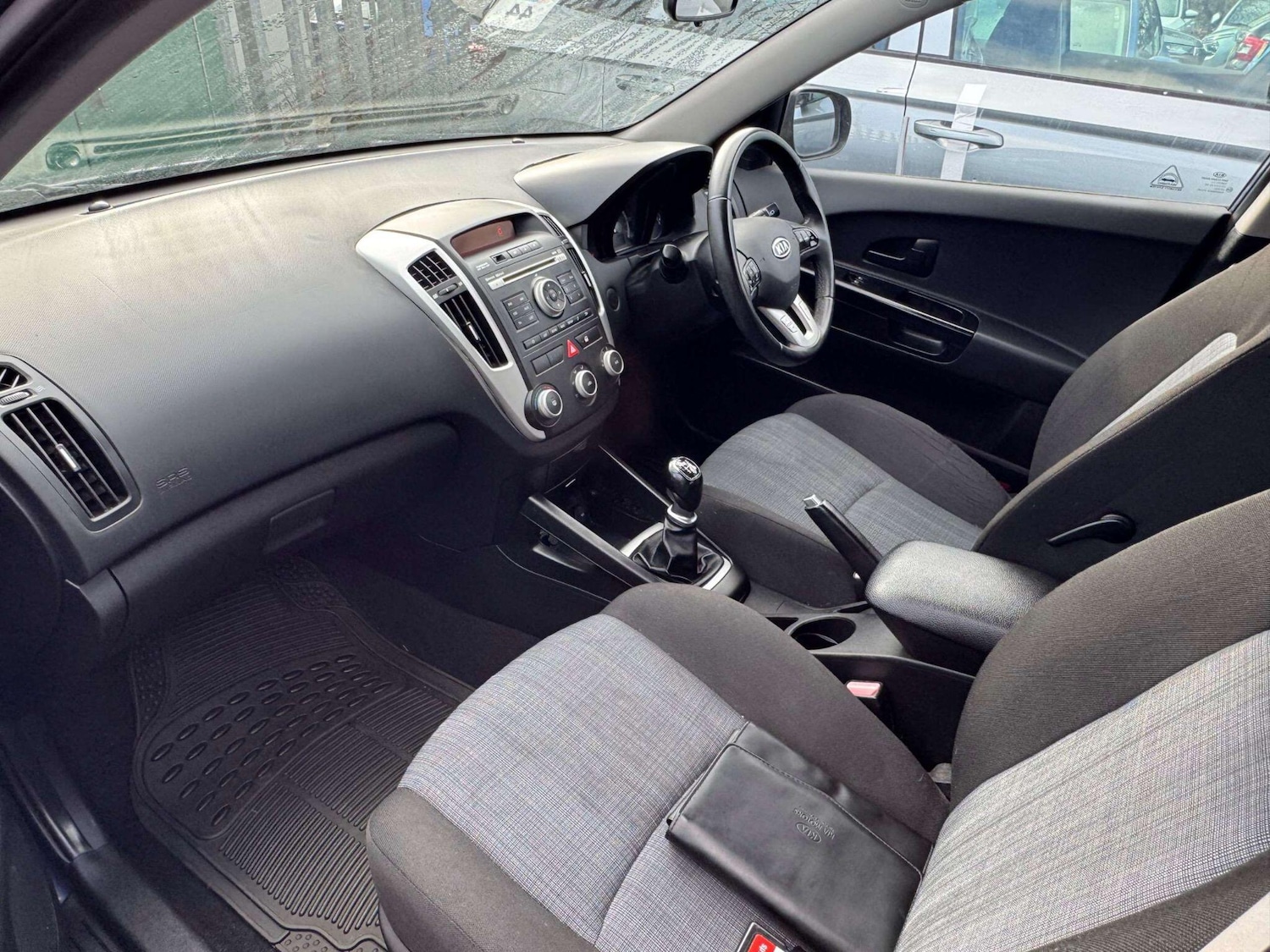 Used Kia Ceed 2011 for sale - 77993643: Photo 14