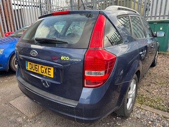 Used Kia Ceed 2011 for sale - 77993643: Photo