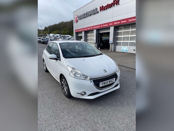 Used Peugeot 208 2014 for sale - 78245061: Photo