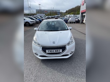 Used Peugeot 208 2014 for sale - 78245061: Photo