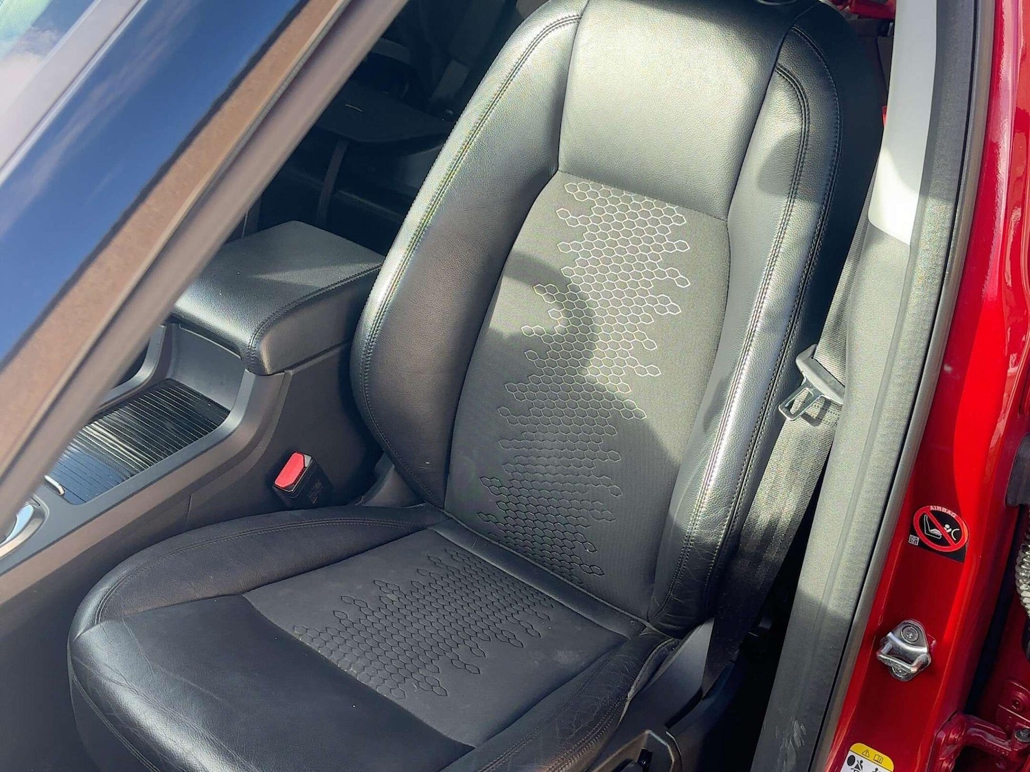 Used Land Rover Discovery Sport 2018 for sale - 76473448: Photo 12