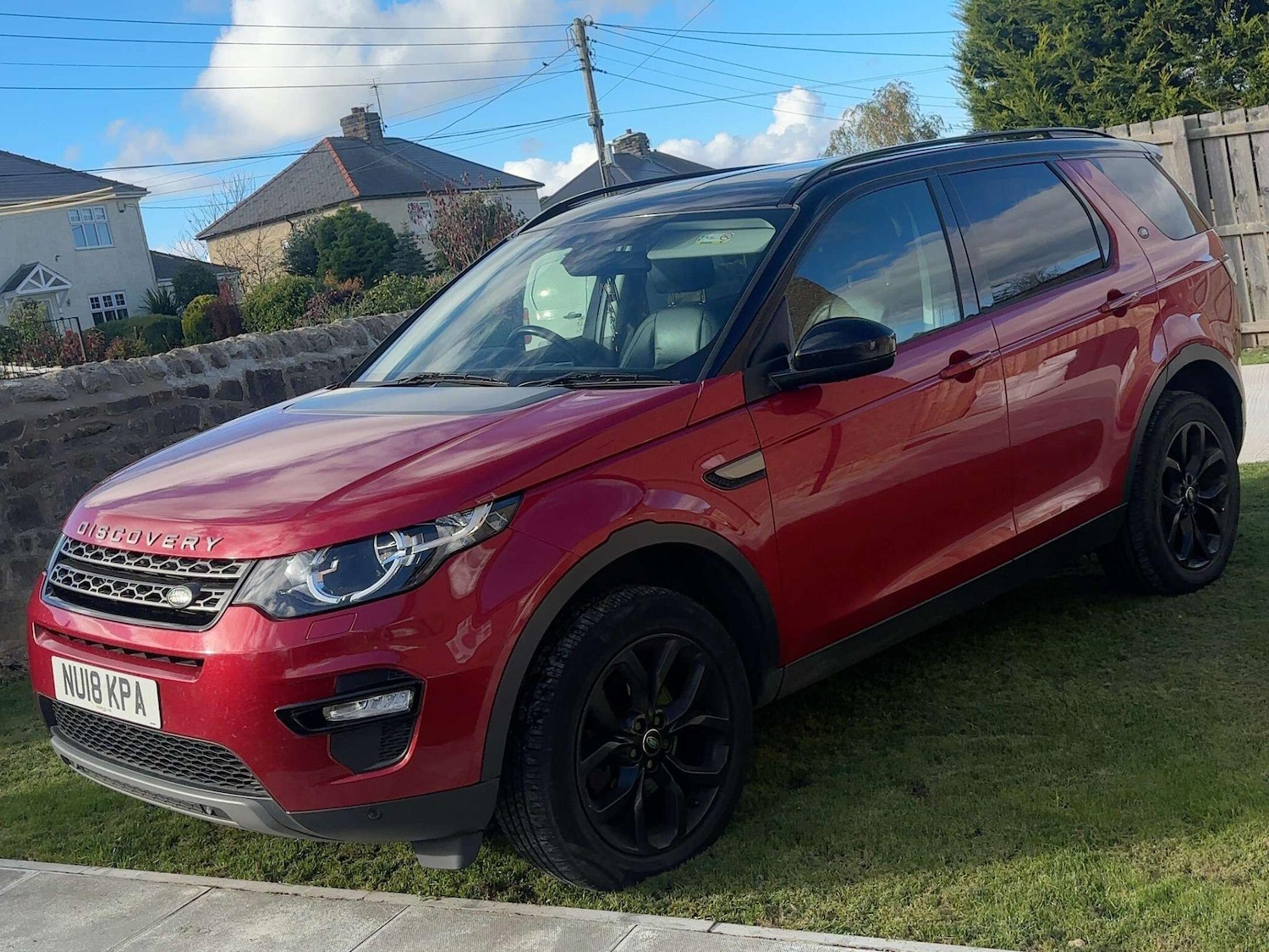 Used Land Rover Discovery Sport 2018 for sale - 76473448: Photo 2