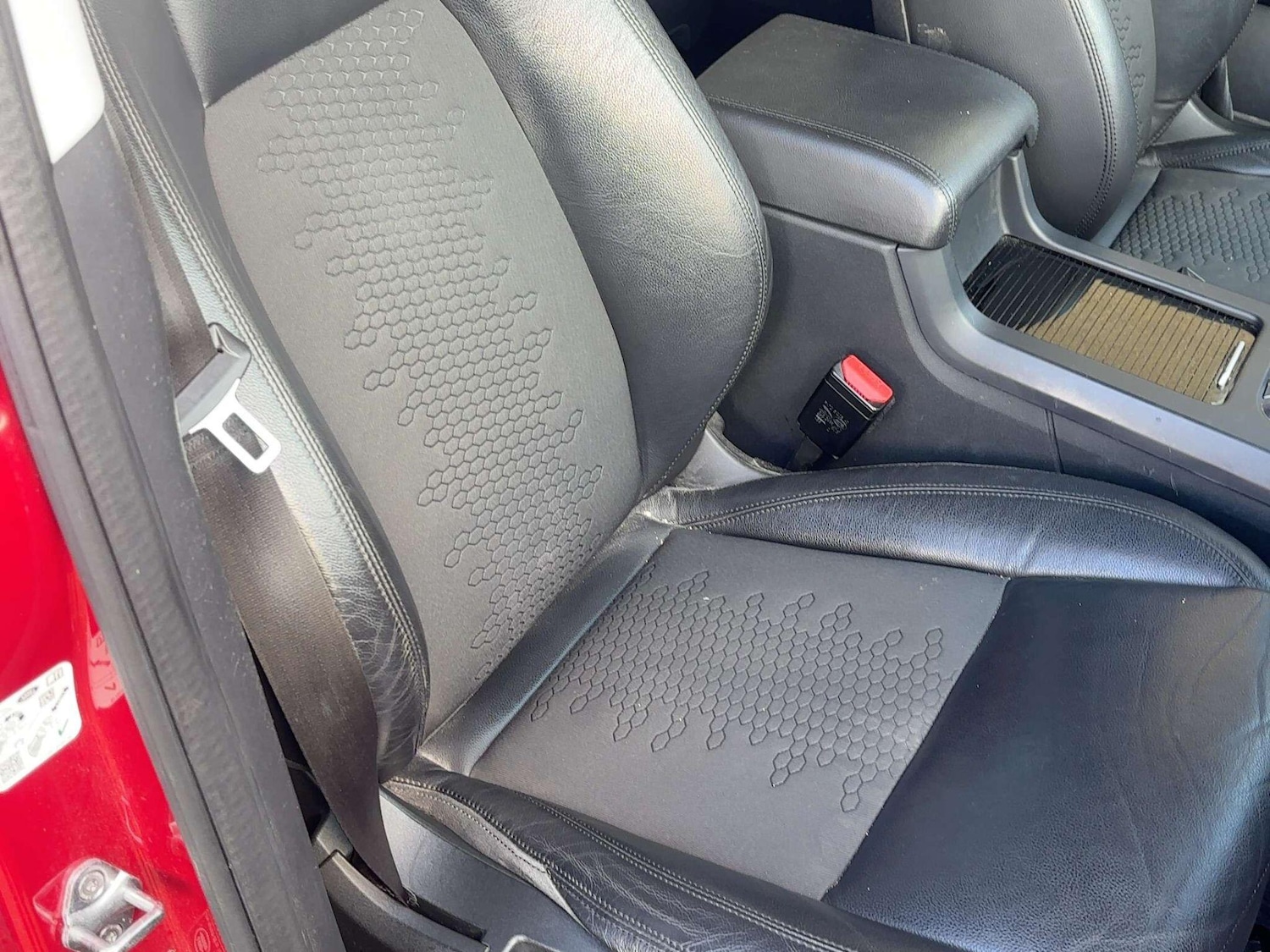 Used Land Rover Discovery Sport 2018 for sale - 76473448: Photo 20