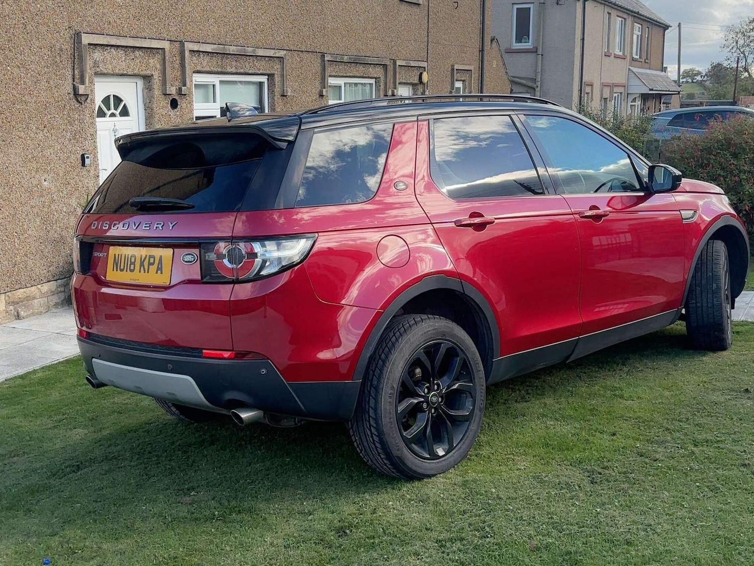 Used Land Rover Discovery Sport 2018 for sale - 76473448: Photo 4