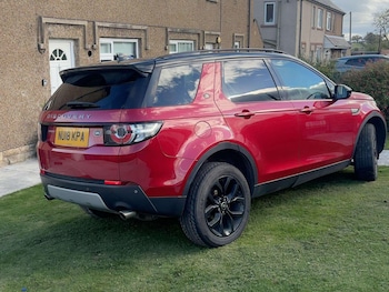 Used Land Rover Discovery Sport 2018 for sale - 76473448: Photo