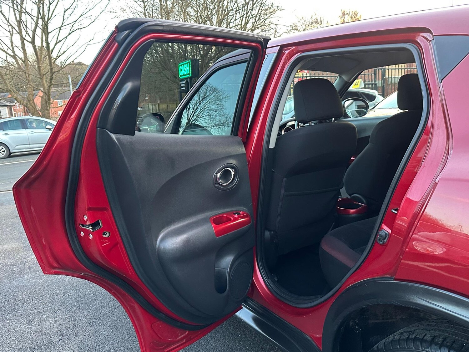 Used Nissan Juke 2011 for sale - 76194046: Photo 31