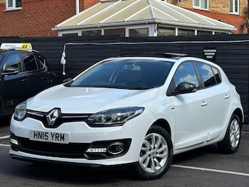 Used Renault Megane 2015 for sale - 76194047: Photo