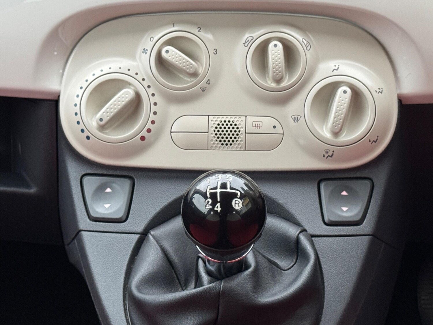 Used Fiat 500 2010 for sale - 76194032: Photo 24