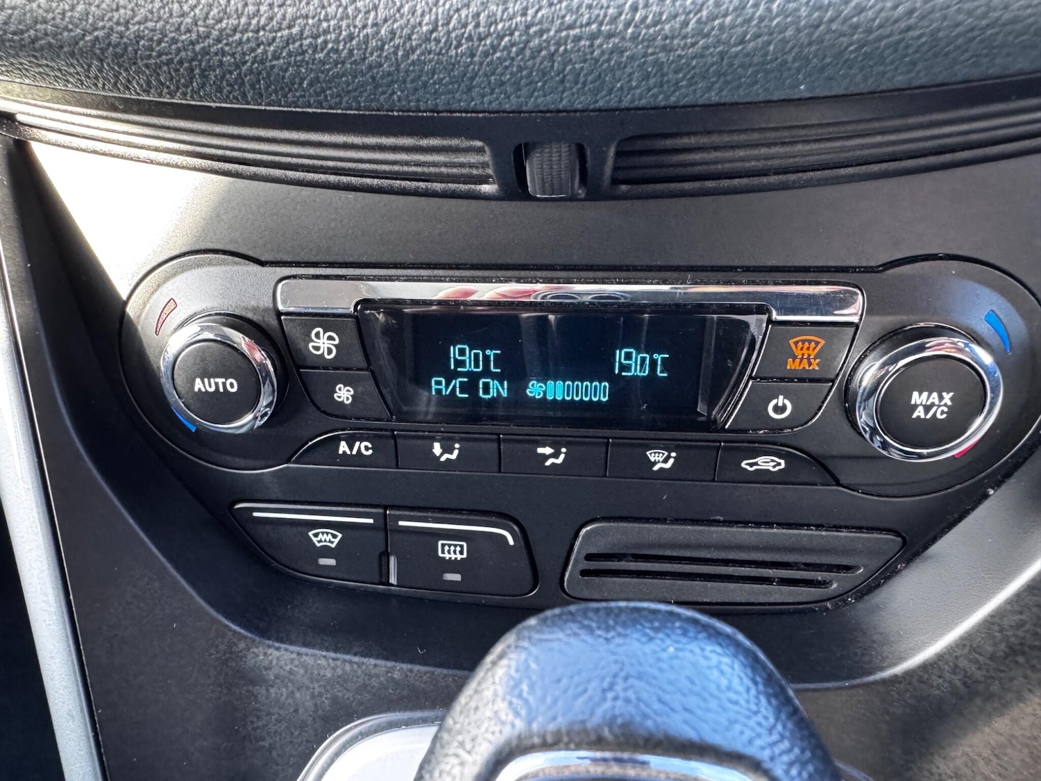 Used Ford C-Max 2013 for sale - 76371234: Photo 18