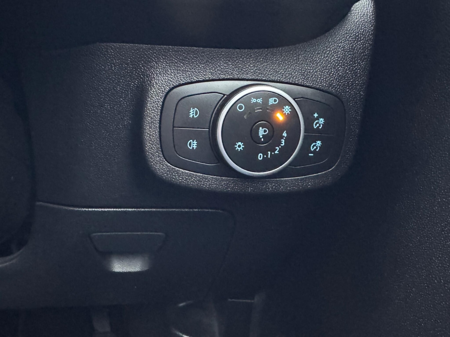 Used Ford Fiesta 2018 for sale - 77255345: Photo 38