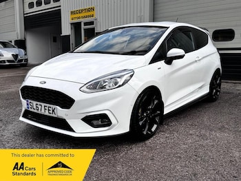 Used Ford Fiesta 2017 for sale - 76194039: Photo